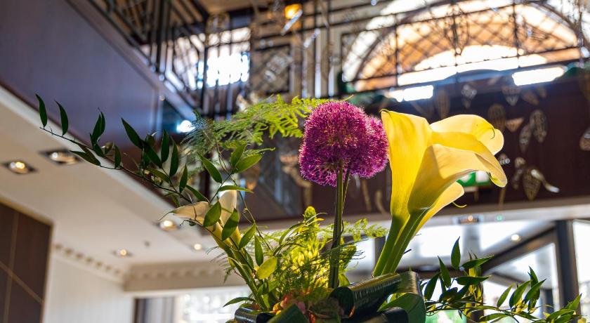 Hilton London Hyde Park photo