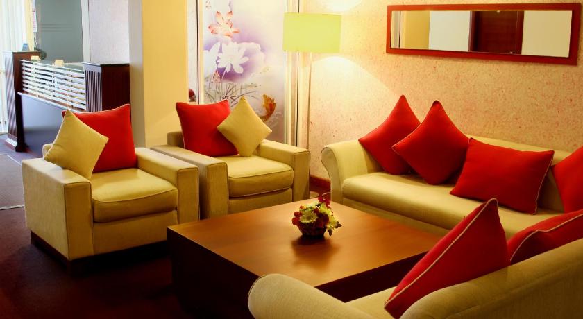 Opulent River Face Hotel - image 12