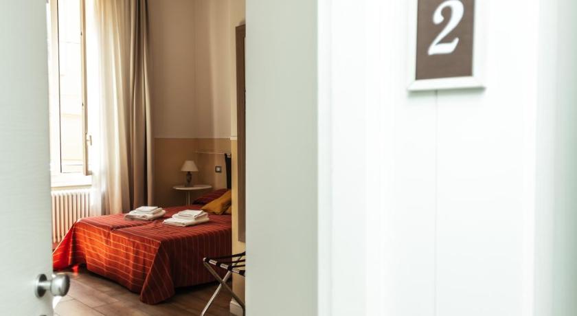 Image of Triple Room with Private Bathroom 6