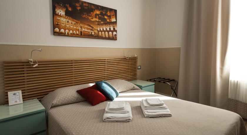 Image of Double or Twin Room with Private Bathroom 1