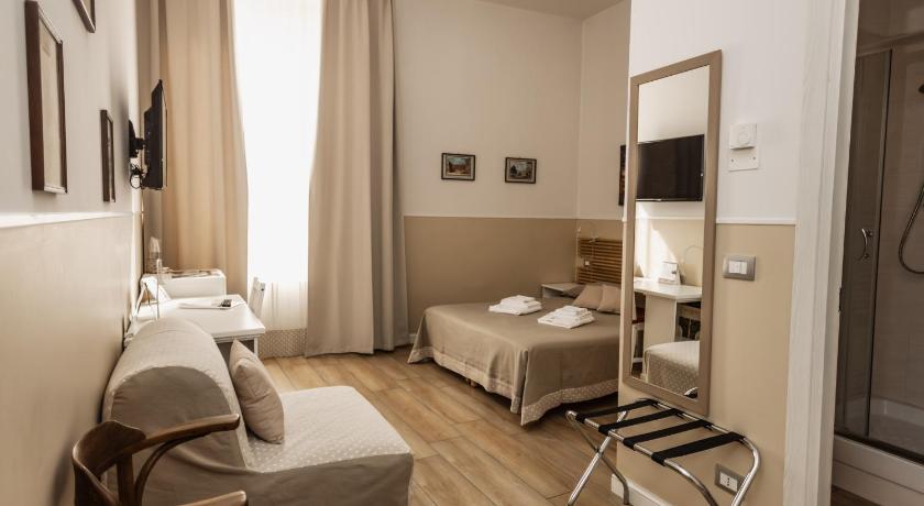 Image of Triple Room with Private Bathroom 0