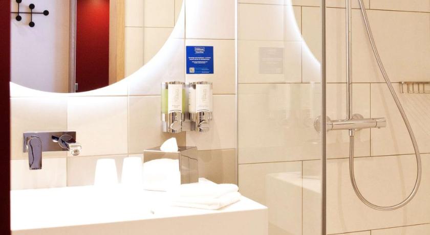 Hampton by Hilton Munich Airport South photo