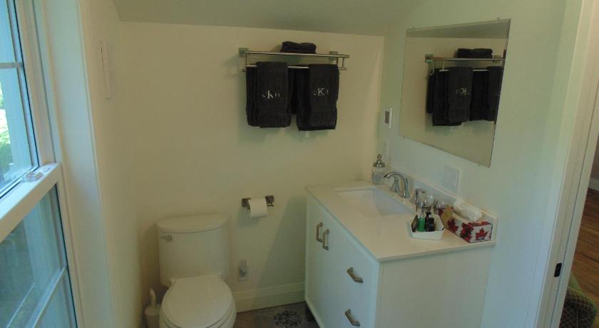 Carriage House On Kent photo