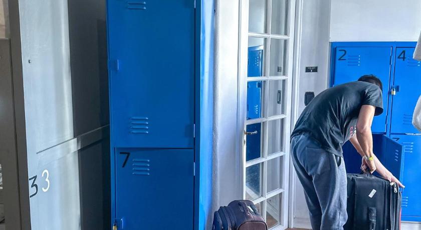 Image of 8-Bed Mixed Dormitory Room 8