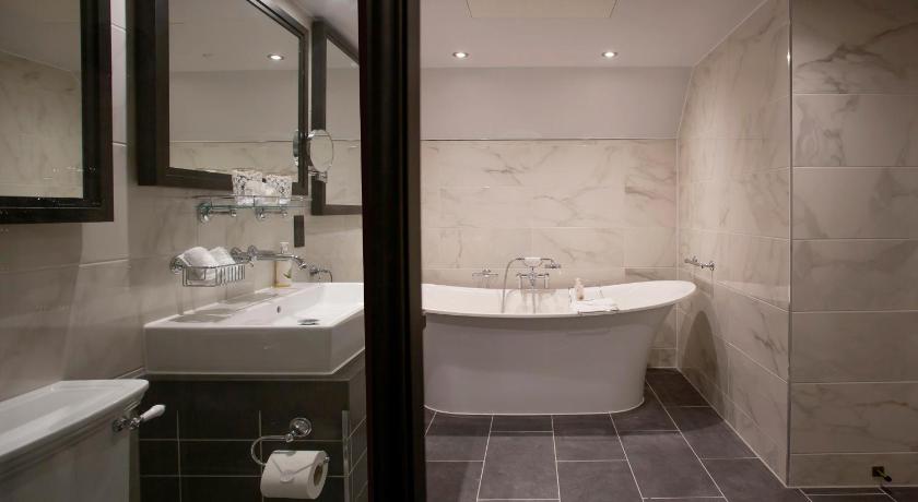 Hotel Indigo Bath photo