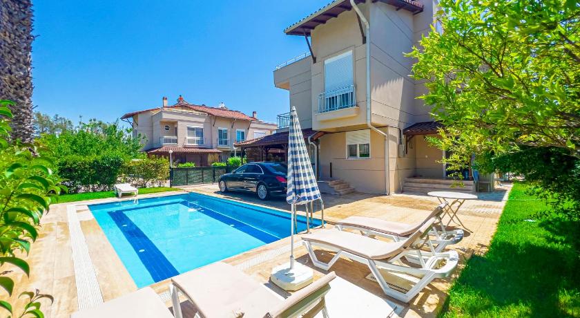 Paradise Town Villa Legend — Hotel in Antalya