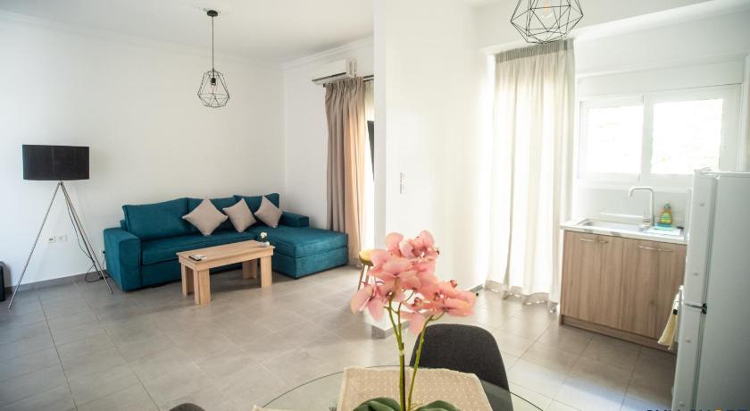 Explore Greece from City Centre Apartment