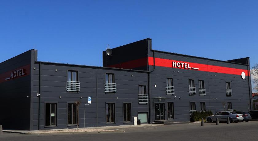 M&amp;W Hotel Wronowski — Hotel in Lomza