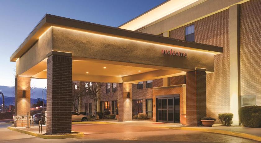 Hampton Inn Denver-Northwest/Westminster photo
