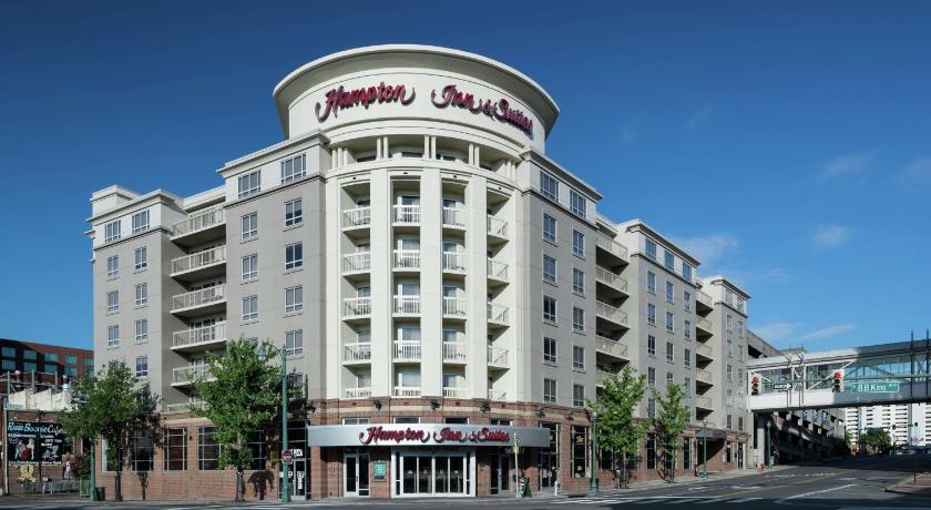 Hampton Inn And Suites Memphis Peabody Place photo