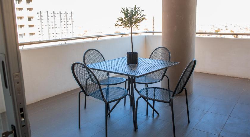 Urban Oasis Apartments at Freedom Plaza photo