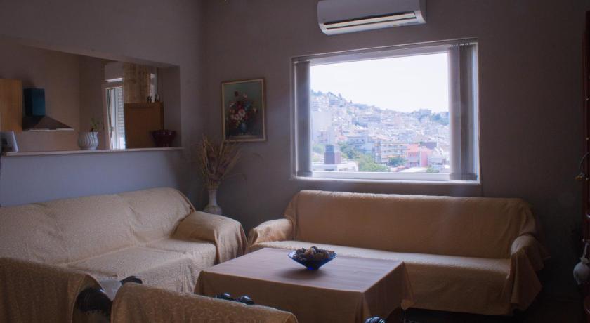 Nikolas Apartment — Hotel in Kavala