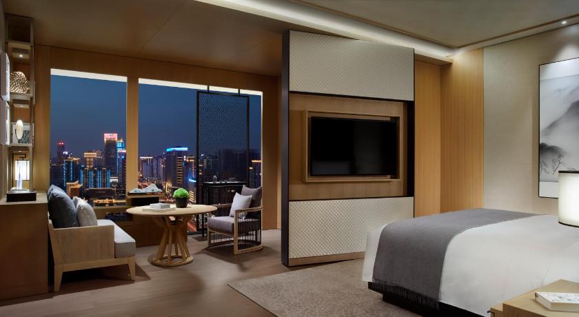 Image of Larger Guest room, 1 King, City view 0