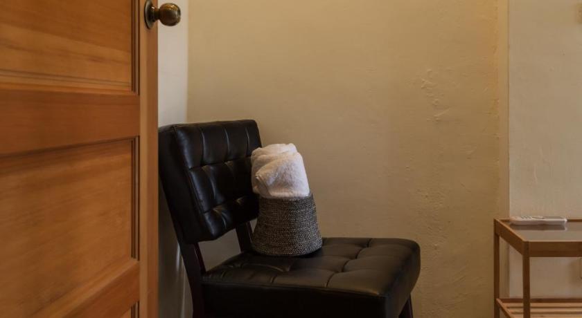 Image of Double with Private Bathroom 12