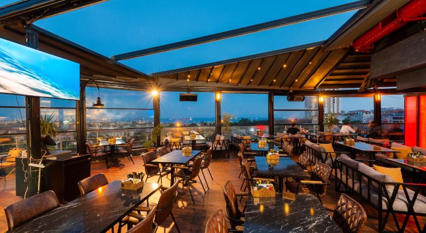 Hotel Diamond City - image 4