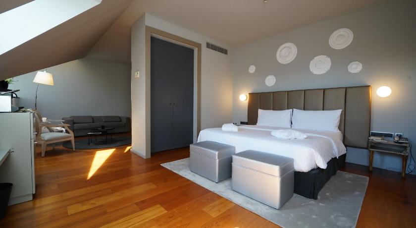 Image of King Suite 0