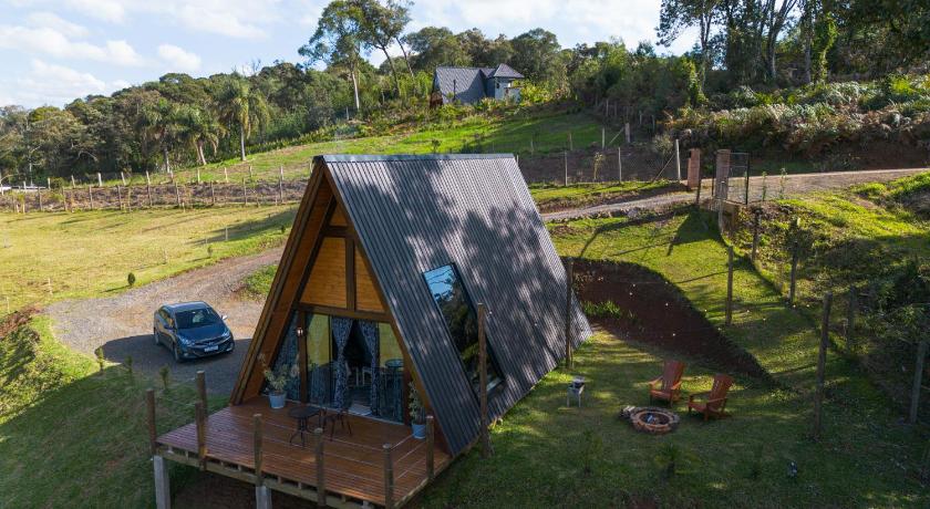 Cabana com Hidromassagem e Vista, a 12km de Treze Tilias
