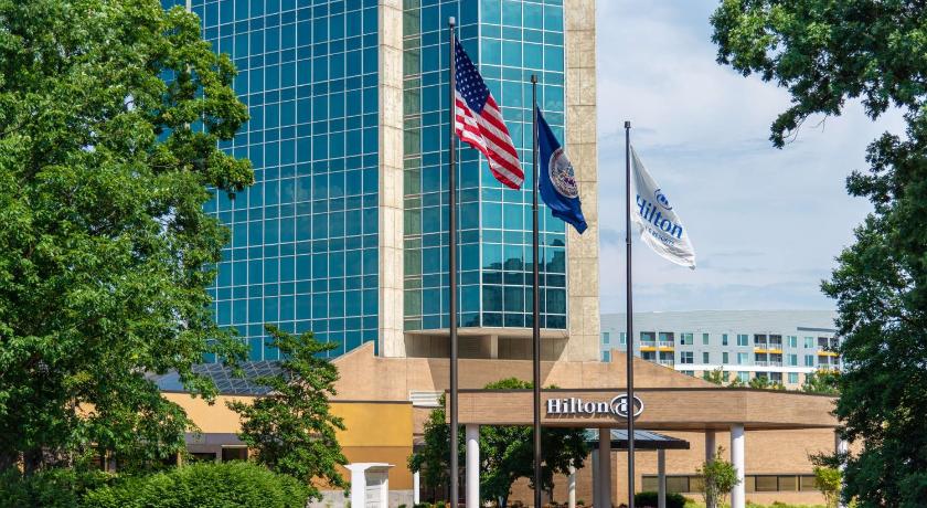 Hilton Alexandria Mark Center photo