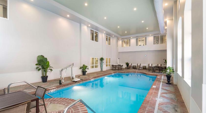 Homewood Suites by Hilton New Orleans photo