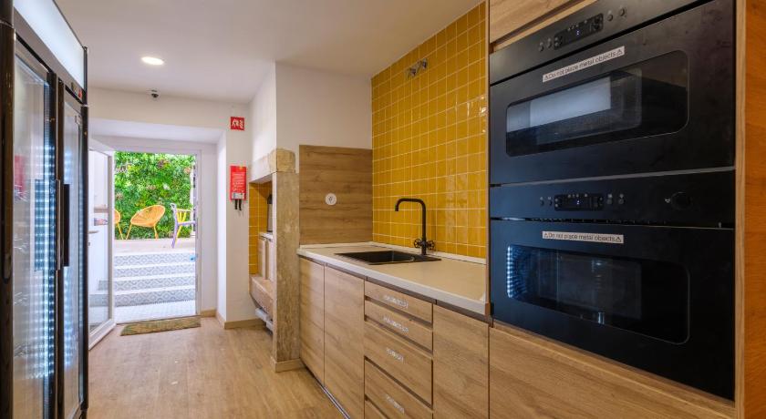 リスボン Lisbon Chillout Hostel 2つ星 ホテル ロビー