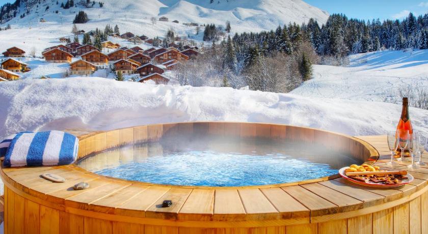 Chalet Tolar - OVO Network