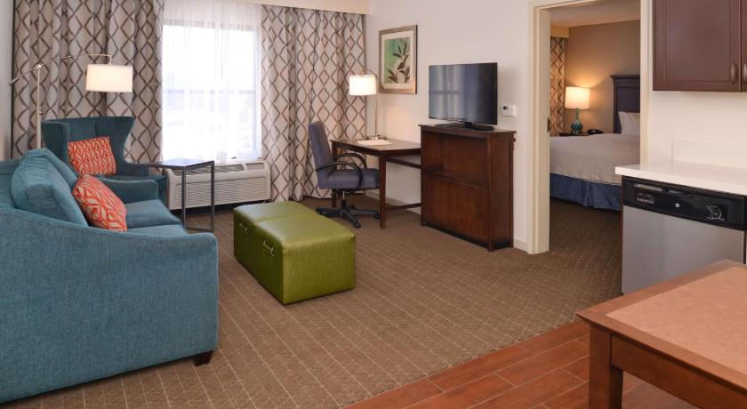 Image of 1 king bed 1 bdrm suite w/ kitchen nonsmoking 4