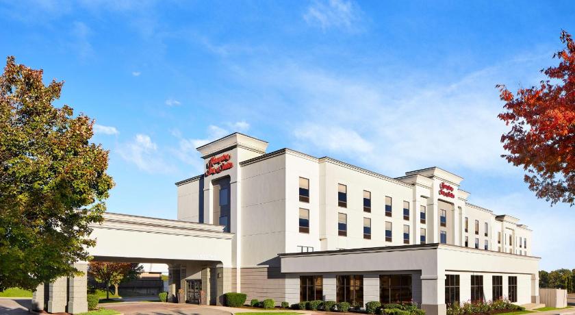 Hampton Inn and Suites New Haven South West Haven photo