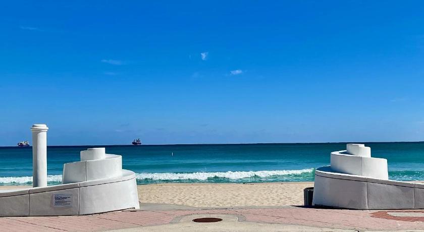Little Paris by the ocean self check in photo