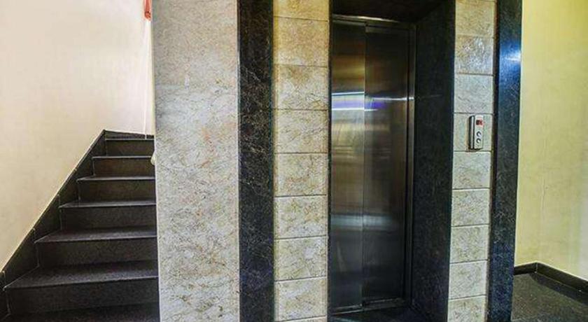OYO Townhouse 1006 Hotel Chennai Palace Near Albert Theatres photo