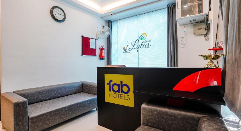 OYO Townhouse 554 Hotel Lotus photo
