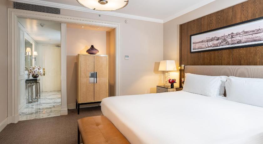 Image of Deluxe Room 11