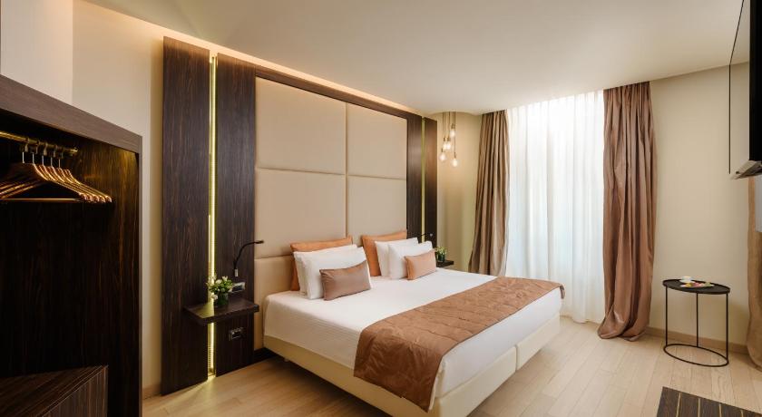 Image of Executive Double or Twin Room 6
