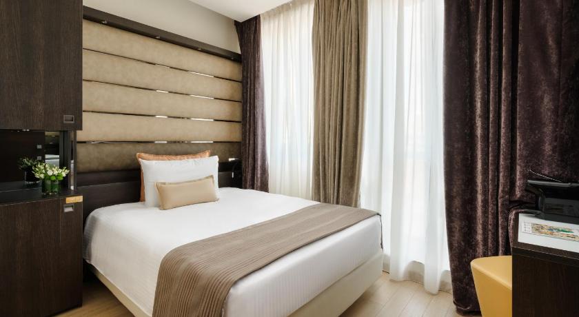 Image of Deluxe Single Room 0