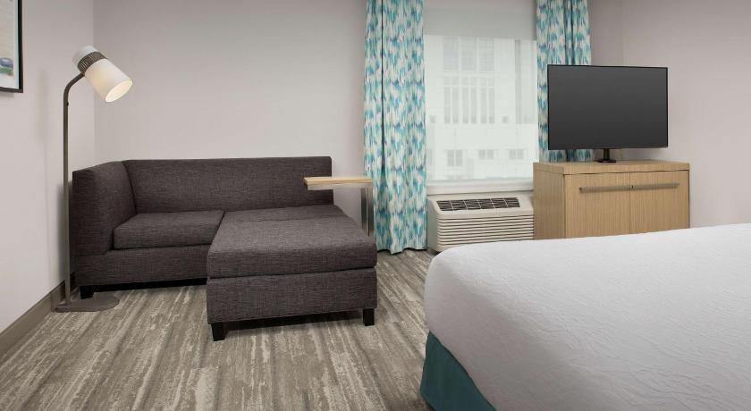 Image of 1 King Bed Deluxe 5