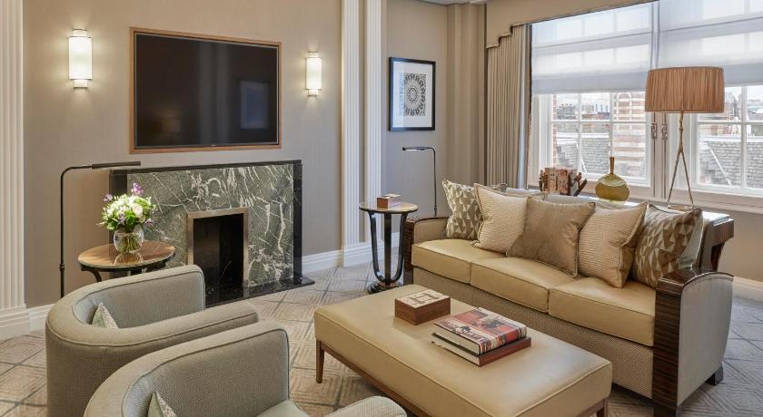 Image of Claridge’s Suite 8