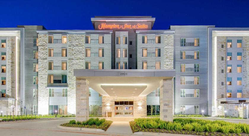 Hampton Inn and Suites North Houston Spring photo