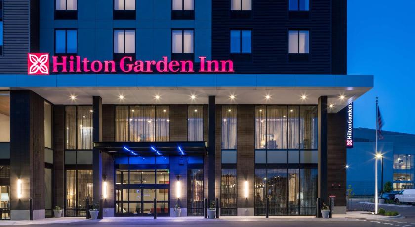 Hilton Garden Inn Madison Downtown photo