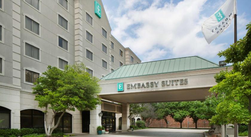 Embassy Suites by Hilton Dallas Near the Galleria photo