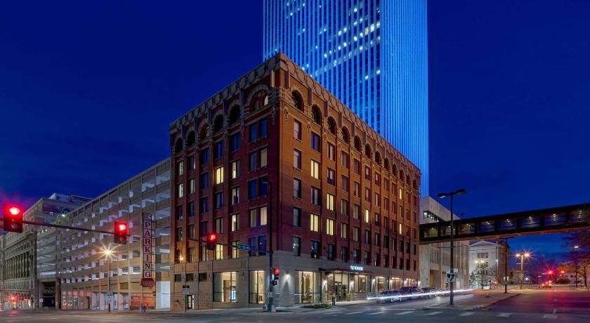 The Peregrine Omaha Downtown, Curio Collection by Hilton photo