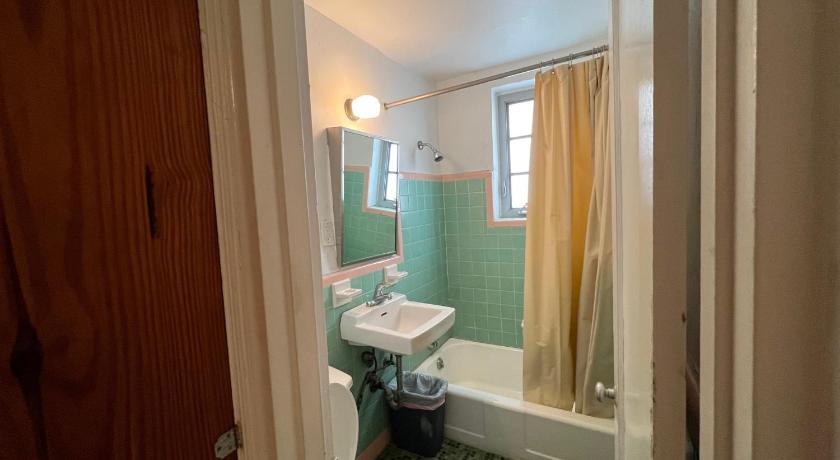 Sherbrooke All Suites Hotel photo