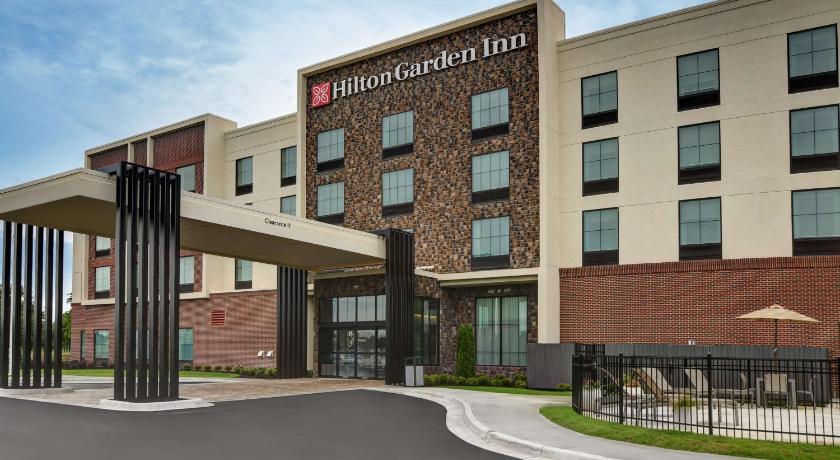 Hilton Garden Inn Madison Huntsville Airport photo