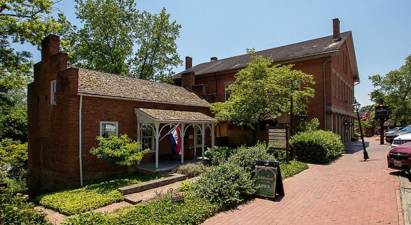 Coshocton Country Squire inn and suites Accommodation amenity