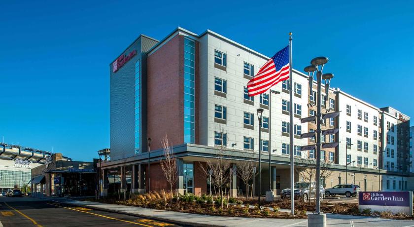 Hilton Garden Inn Foxborough Patriot Place photo