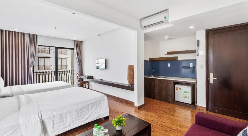 岘港 Amis Hotel & Apartment - 50m to My Khe Beach 酒店 套房