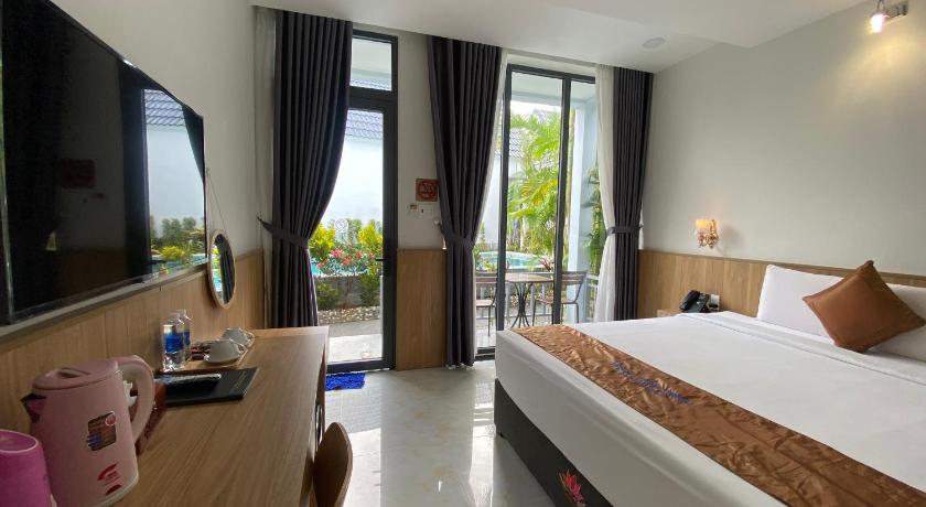 Image of One-Bedroom House 8