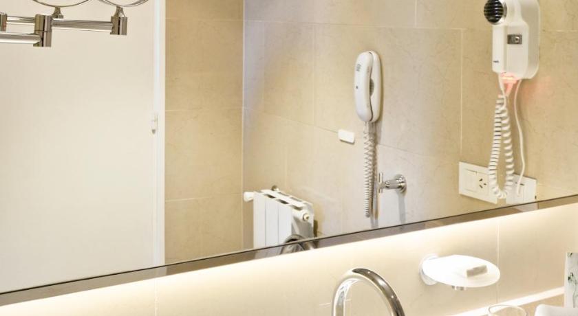 Image of Standard Twin Room 2