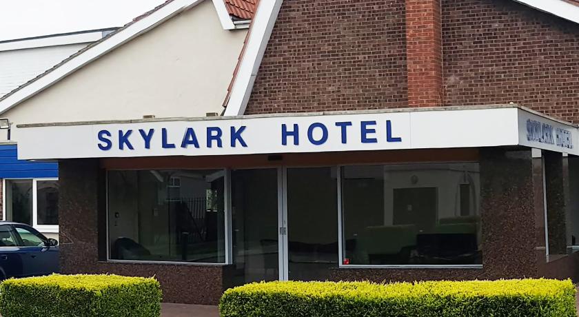 Skylark Hotel