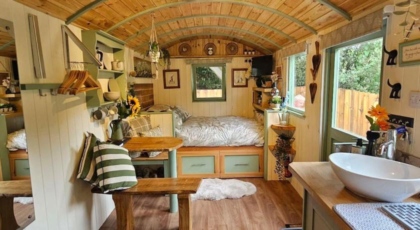 Cozy Cobblers Cabin