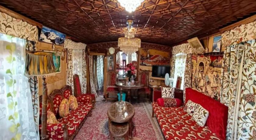 New Minar Group of Houseboats — Hotel in Srinagar