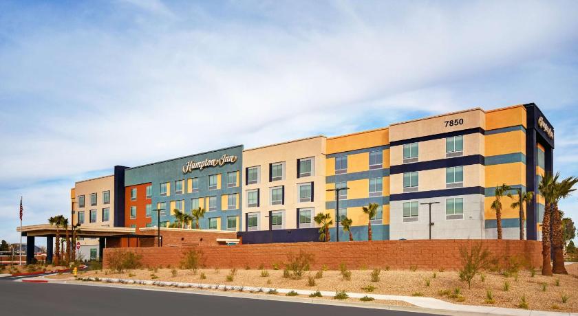 Hampton Inn Las Vegas Strip South photo